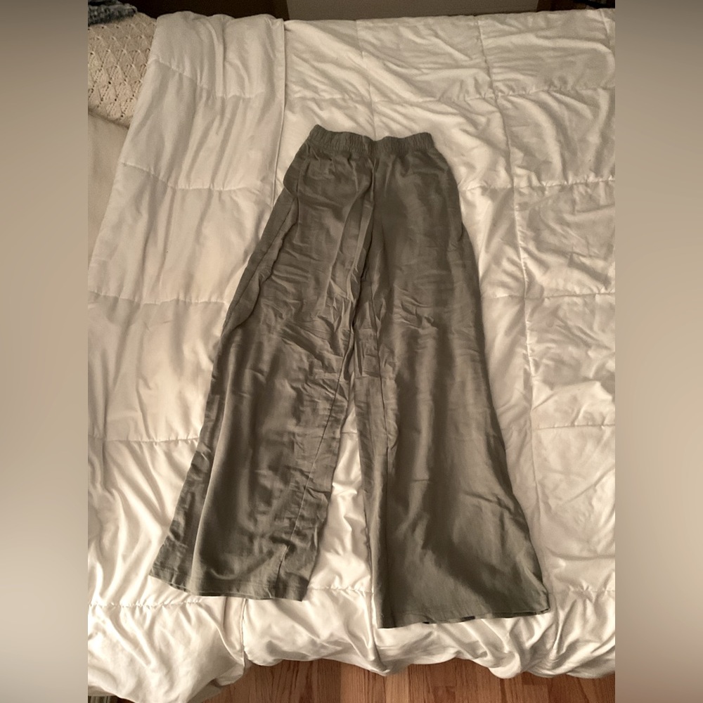Women's flowy pants